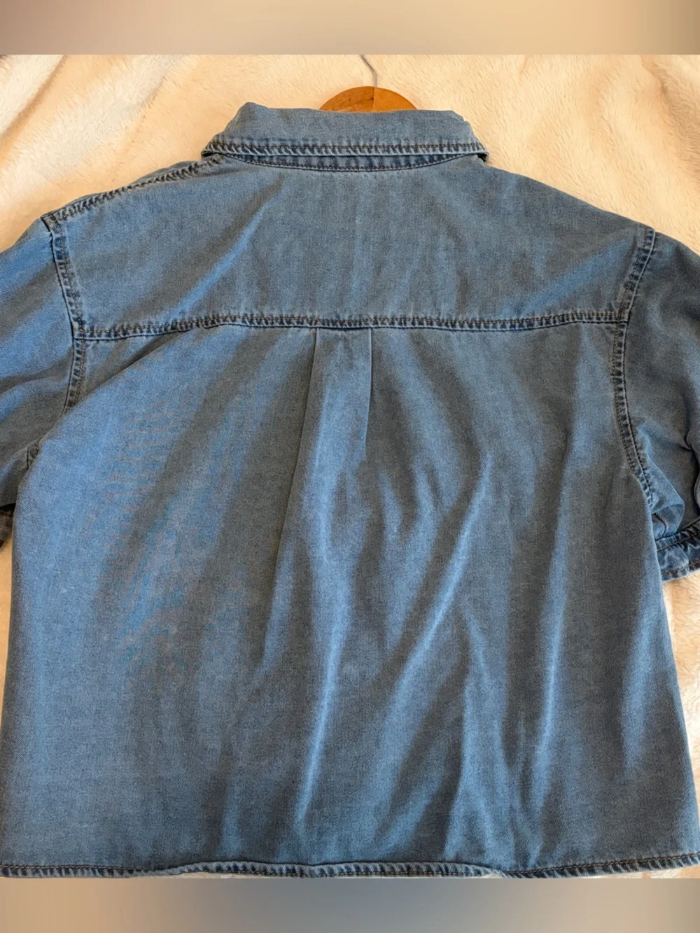 Source Unknown casual short